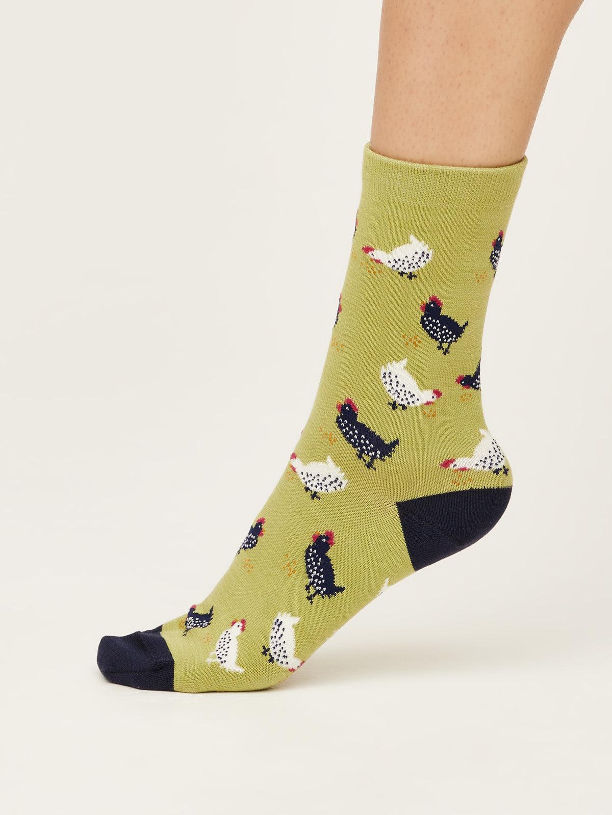 Cute Chicken Socks - Pea Green - Flockneti