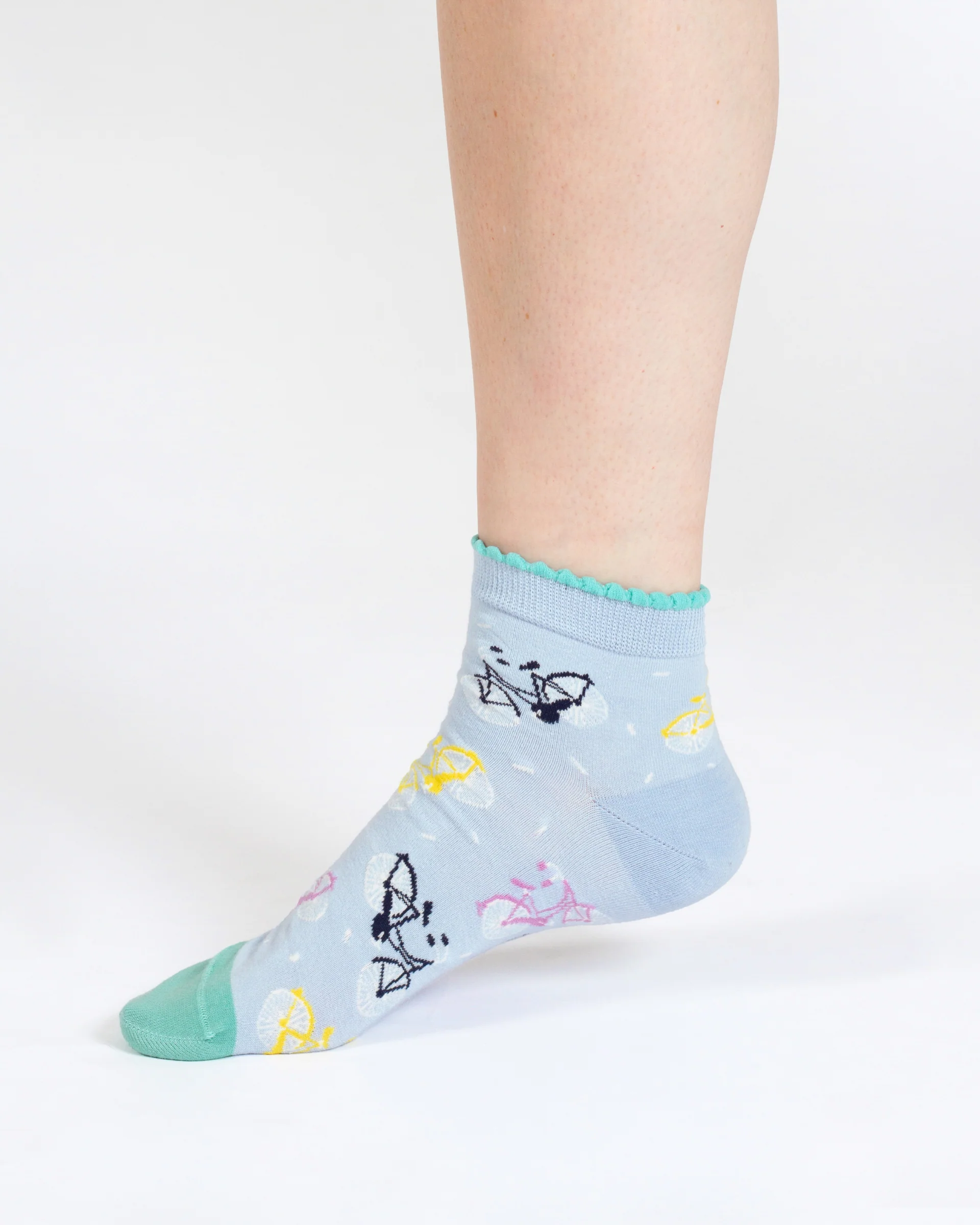 Bicycle Confetti Spot Organic Cotton Ankle Socks - Light Blue/Green - Flockneti