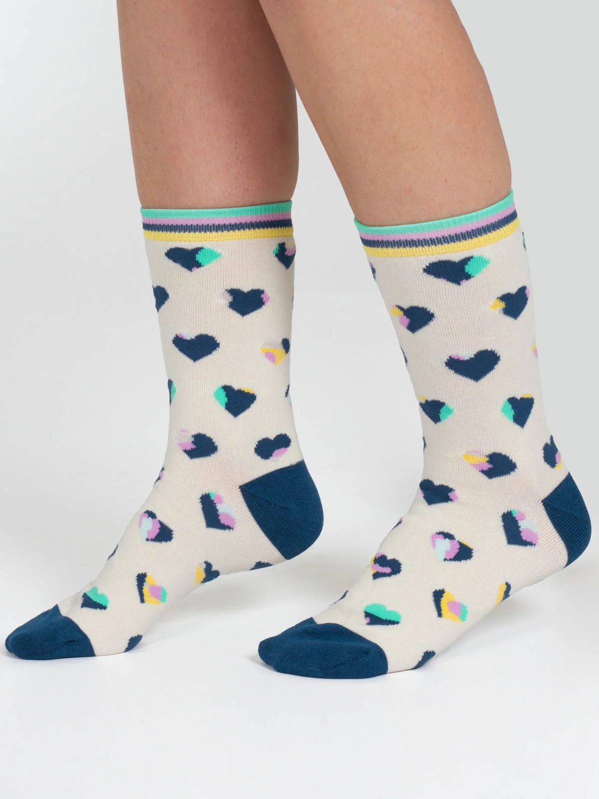 Leopard Heart Bamboo Socks - Ecru - Flockneti