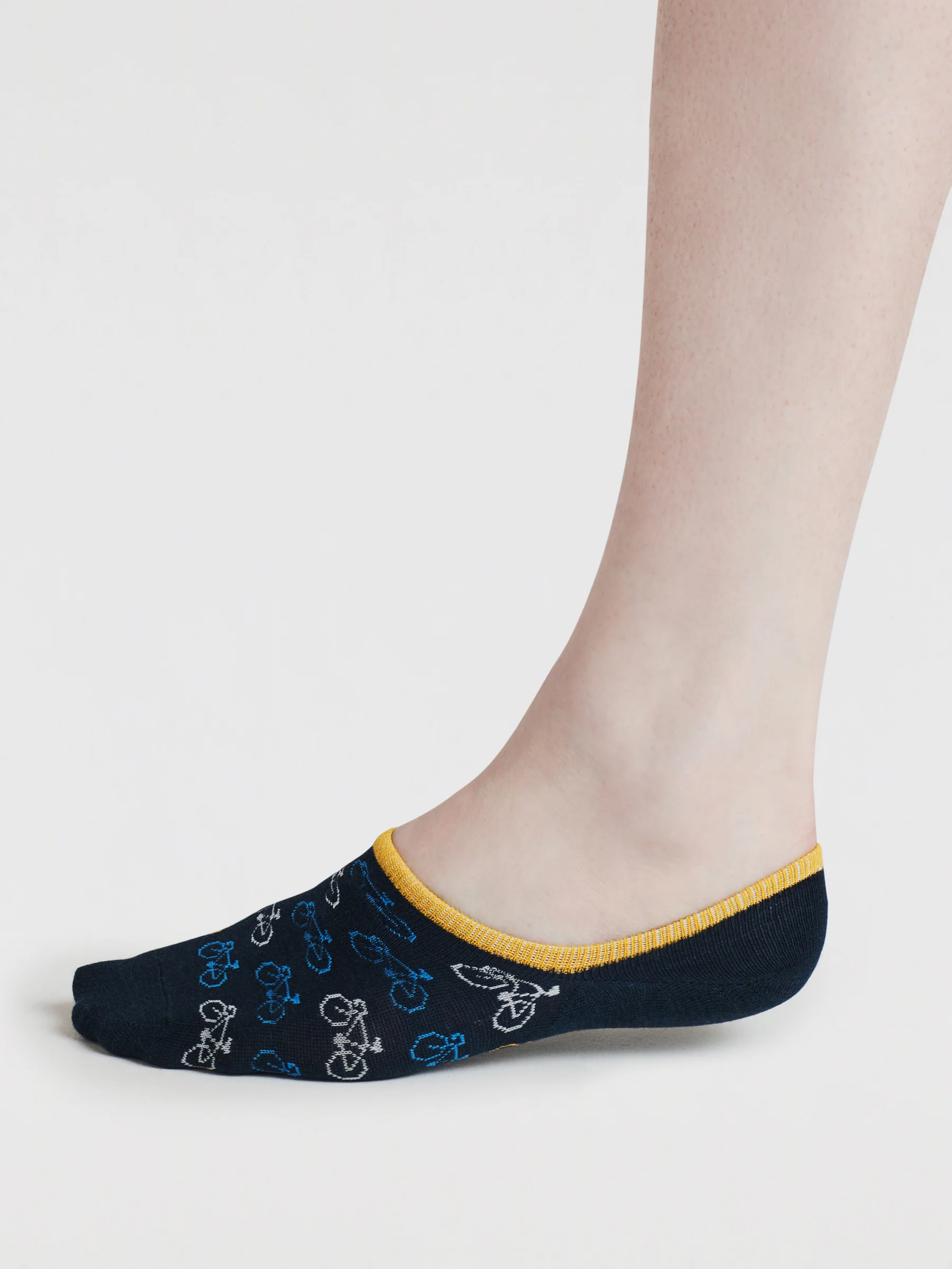 Mens Berit Bicycle Bamboo No-Show Socks - Navy - Flockneti