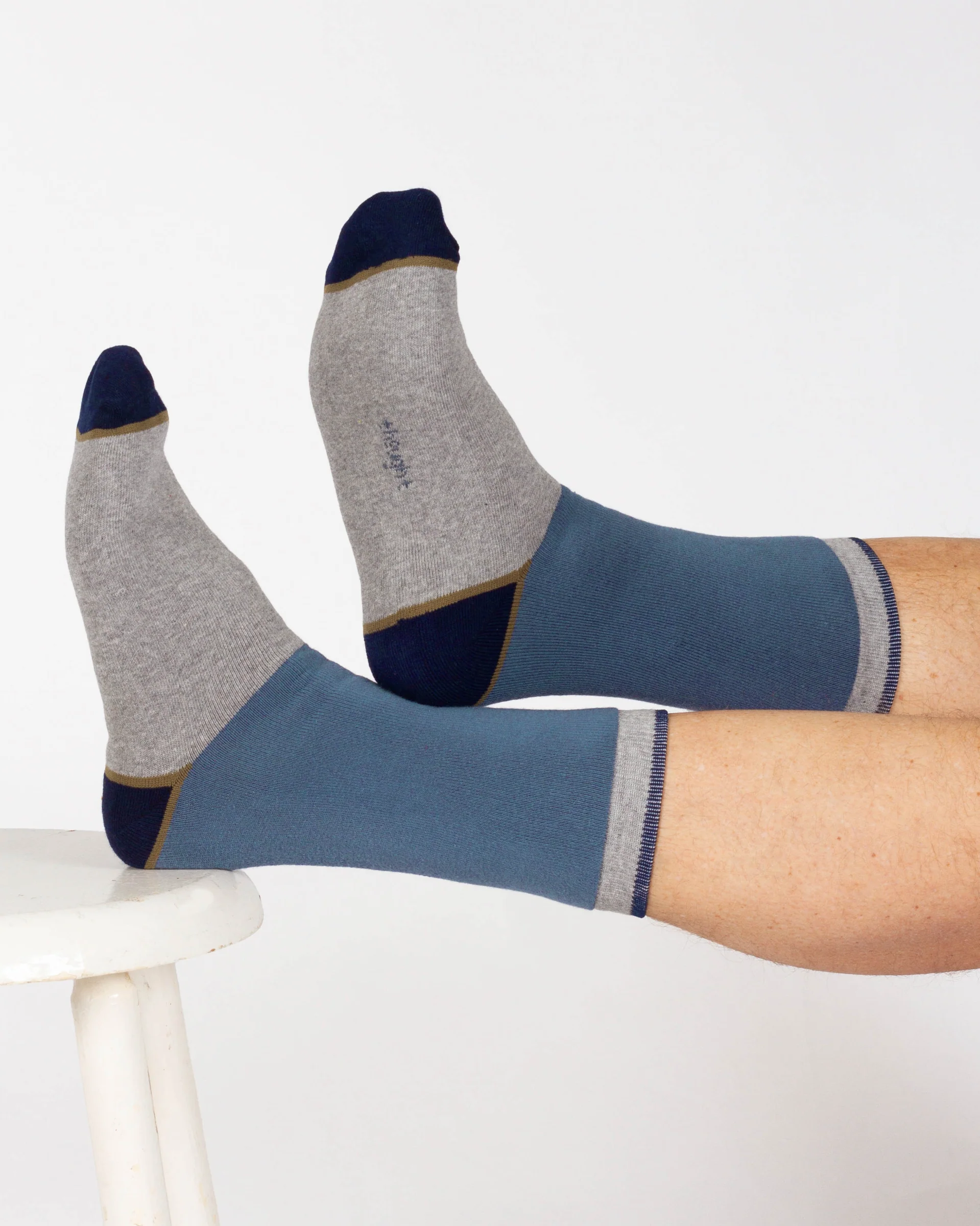 Block Colour Walker Crew Socks - Grey/Blue - Flockneti