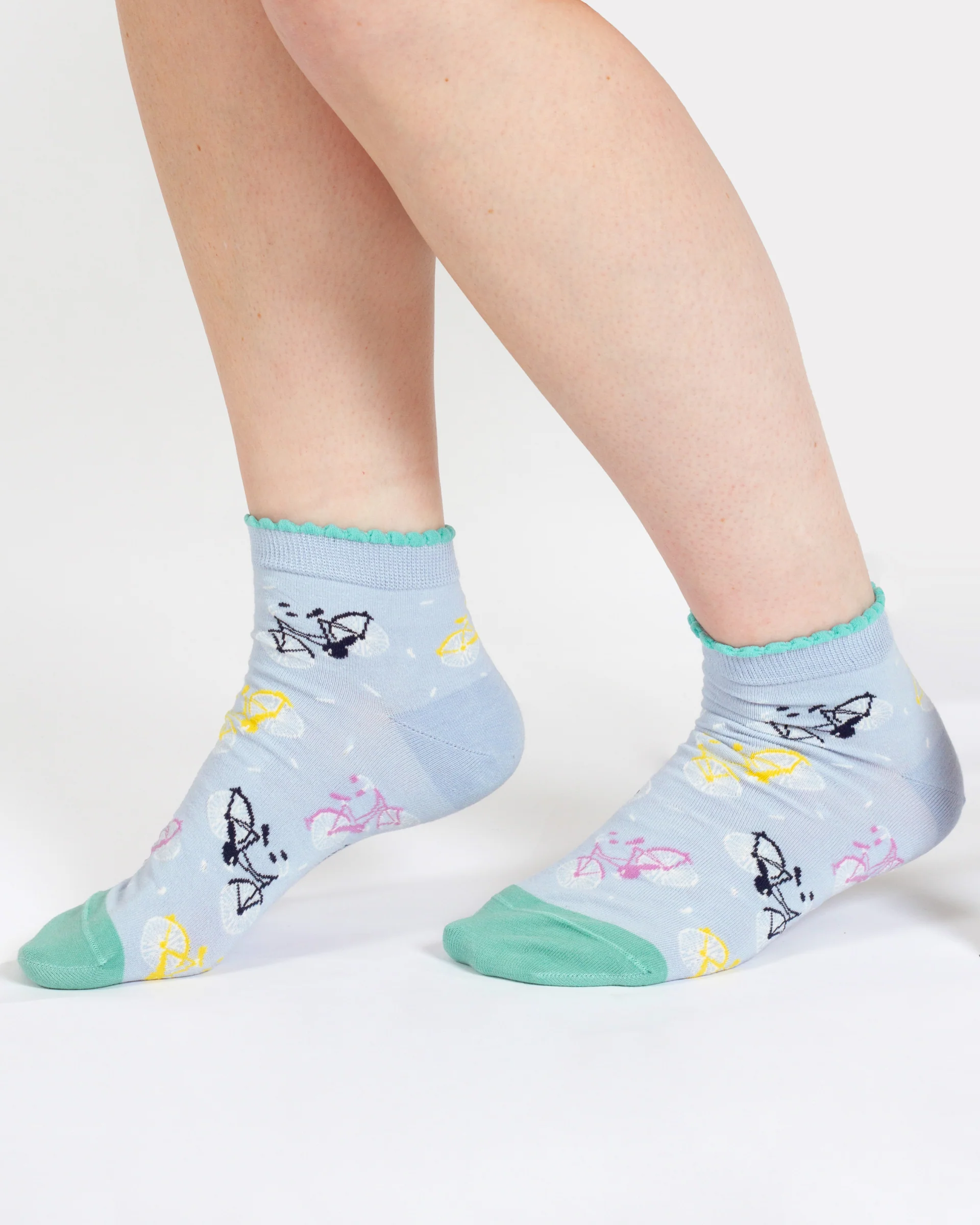 Bicycle Confetti Spot Organic Cotton Ankle Socks - Light Blue/Green - Flockneti