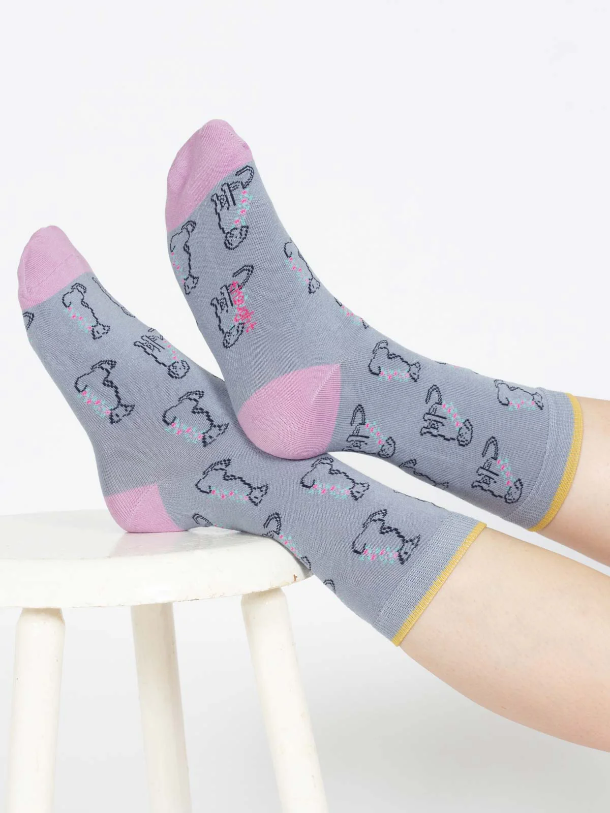Outline Animal Bamboo Socks - Light Blue Dog - Flockneti