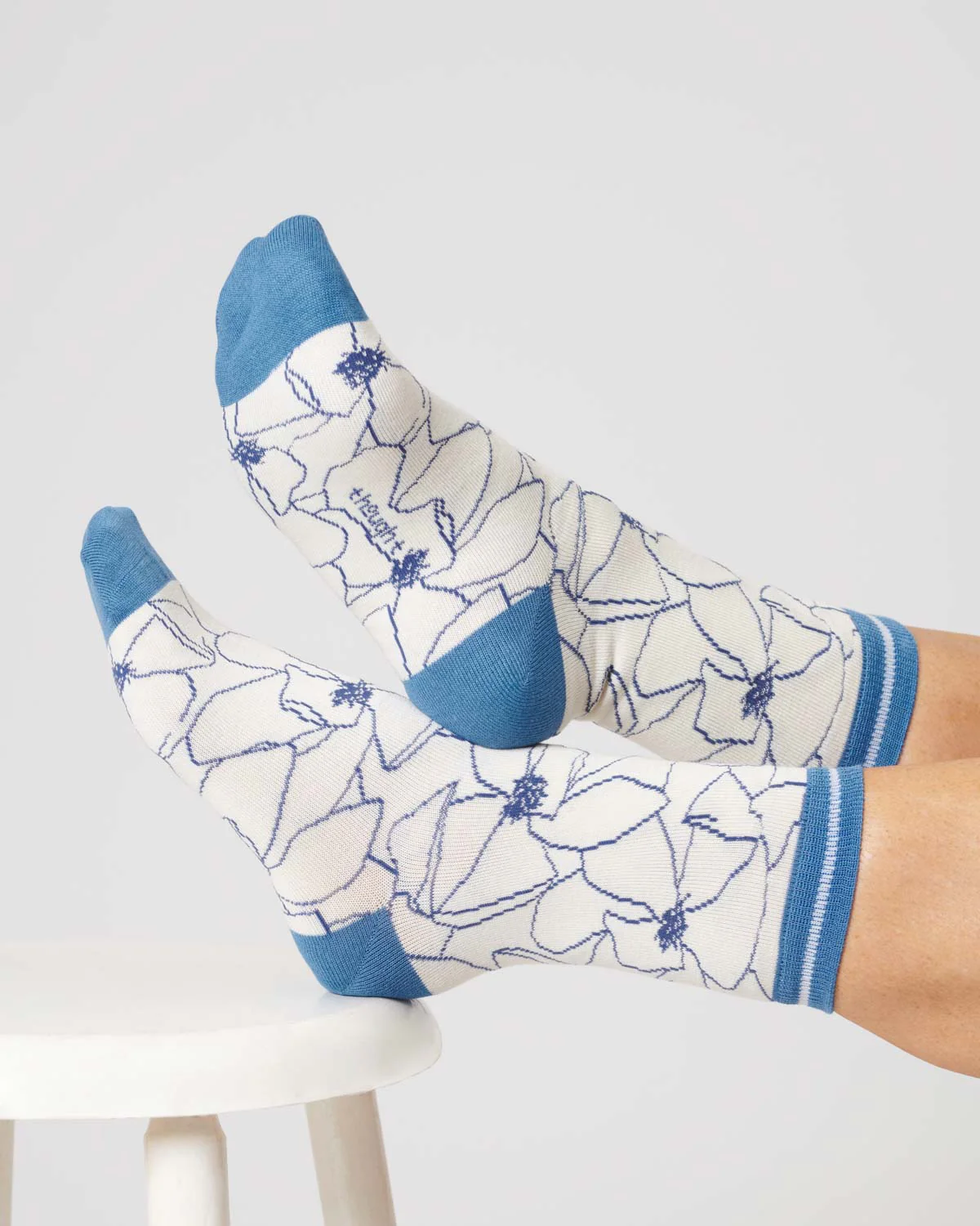 Womens Painterly Floral Organic Cotton Socks - Stone White - Flockneti