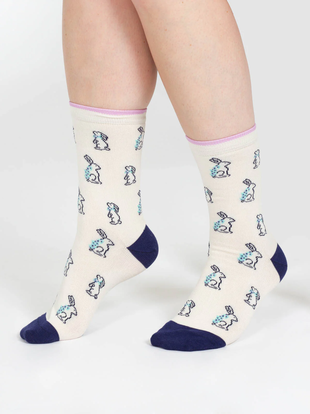 Outline Animal Bamboo Socks - Ecru Bunny - Flockneti